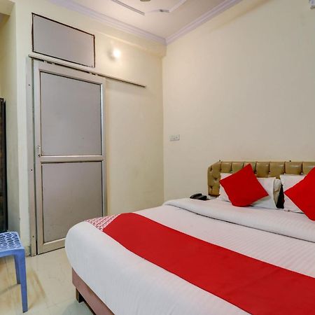 Hotel O Moon Palace Near Sahara Ganj Mall Λάκναου Εξωτερικό φωτογραφία