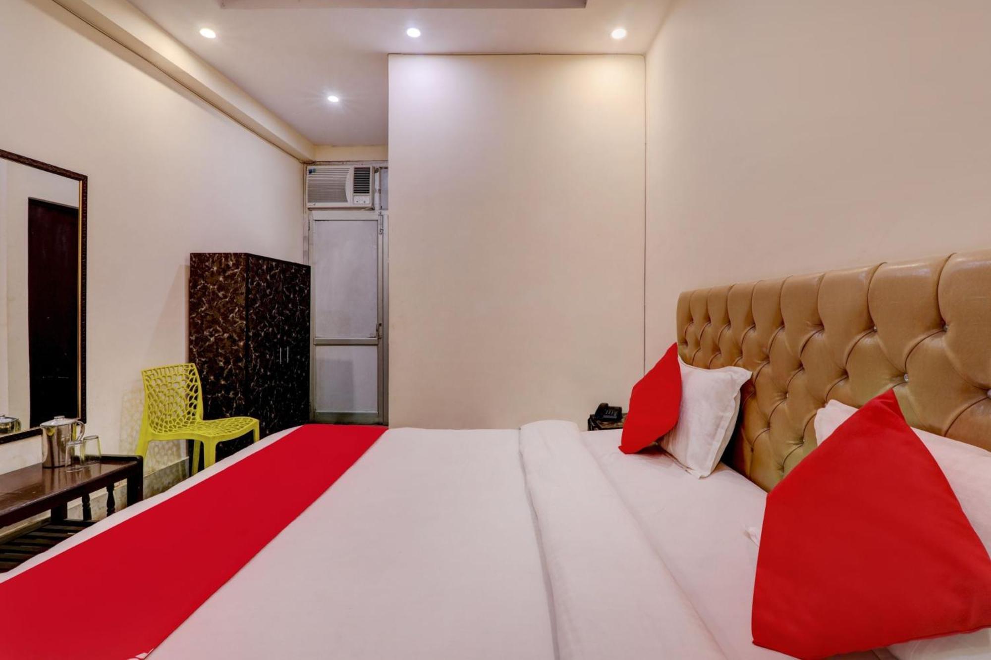 Hotel O Moon Palace Near Sahara Ganj Mall Λάκναου Εξωτερικό φωτογραφία